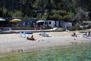Fotografia z galérie ubytovania Apartments by the sea Veli Losinj, Losinj - 15229 vo Veli Lošinj