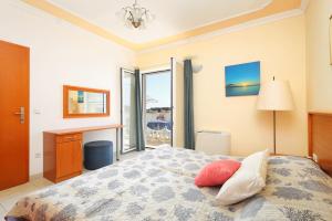 Posteľ alebo postele v izbe v ubytovaní Apartment Brodarica 15270b