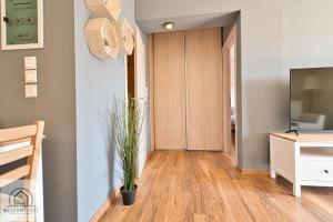 TV a/nebo společenská místnost v ubytování Bright & Restful!
