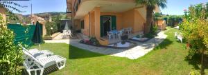 Zahrada ubytování Villa Paola, "appartamento primo piano"