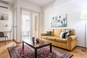 Posedenie v ubytovaní Neat Kolonaki Apartment, Athens City Centre - NV8
