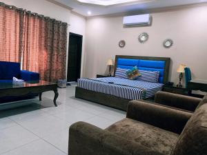 Gallery image of Hotel Versa Appartments lodges Gulberg3 in Lahore