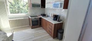 Φωτογραφία από το άλμπουμ του Lovely 2-bedroom Apt with free parking & wifi στο Σαράγεβο