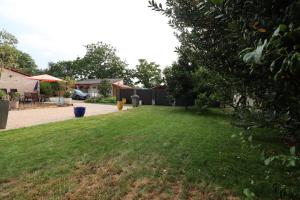 Zahrada ubytování gite des 3 rivières