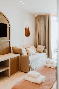 Gallery image of Abonora Drymades in Dhërmi
