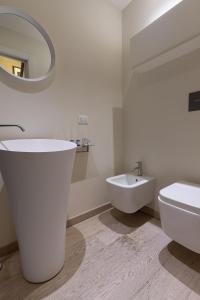 A bathroom at Ricasoli 34 House by 360Rentals