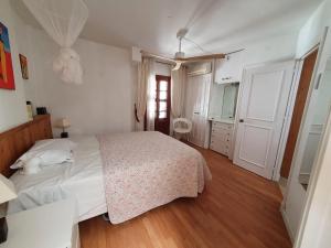 Łóżko lub łóżka w pokoju w obiekcie Estepona - Playa - 1 dormitorio con terraza solárium Mi17
