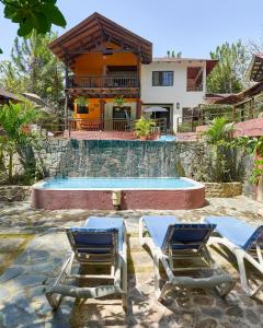 Bazén v ubytování Villa Bayacanes con piscinas privadas nebo v jeho okolí