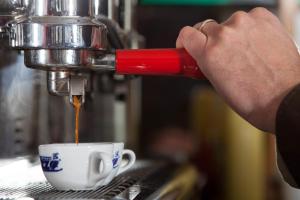 Příslušenství pro přípravu čaje a kávy v ubytování Hotel Donatello