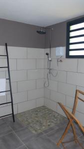 Koupelna v ubytování Bois de Santal Chambre d'hôtes