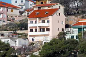 Galeriebild der Unterkunft Apartments by the sea Bilo, Primosten - 4806 in Podgreben
