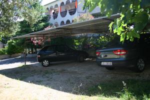 Fotografia z galérie ubytovania Apartments with a parking space Murter - 5102 v Betine