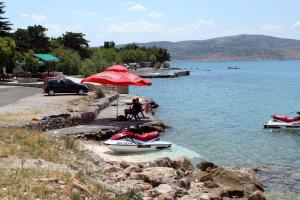 Fotografia z galérie ubytovania Apartments with a parking space Starigrad, Paklenica - 6647 v destinácii Starigrad-Paklenica