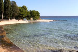 Fotografie z fotogalerie ubytování Apartments by the sea Banj, Pasman - 8242 v destinaci Ždrelac
