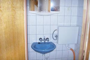 Ένα μπάνιο στο Apartment Jezera 5057f +12 φωτογραφίες