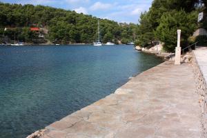 Fotografia z galérie ubytovania Seaside luxury villa with a swimming pool Bobovisca na Moru, Brac - 14405 v destinácii Milna