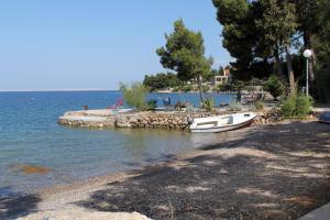 Fotografia z galérie ubytovania Apartments by the sea Starigrad, Paklenica - 3331 v destinácii Starigrad-Paklenica
