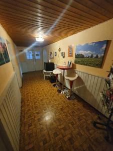 Posezení v ubytování Gästehaus Weißes Lamm - MONTEURZIMMER