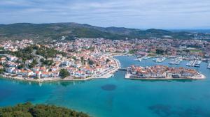 Fotografie z fotogalerie ubytování Apartments by the sea Tribunj, Vodice - 16516 v destinaci Tribunj