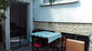 Posezení v ubytování вилна зона Златни пясъци, спирка Ален мак