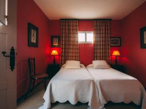 Postel nebo postele na pokoji v ubytování Hotel Rural La Casa Amarilla