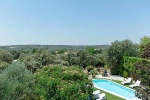The swimming pool at or close to La Amapola
