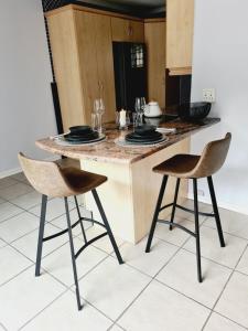 Ảnh trong thư viện ảnh của Finna's lovely 1-bedroom open plan vacation home. ở Germiston +4 ảnh