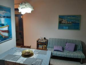 Φωτογραφία από το άλμπουμ του Casa vacanza Colle Renazzo con terrazzo in collina 15 min. dal mare σε Mafalda