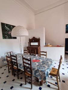 Posedenie v ubytovaní Partie de Château du XI ieme à Canet d'Aude