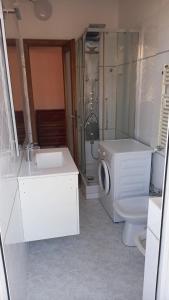 A bathroom at ATTICO GIGI