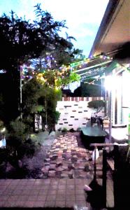 Guesthouse Shang外面的花园