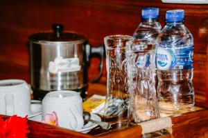 Kurnia Guest House & Spa的酒水