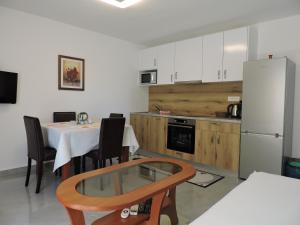 Kuchyňa alebo kuchynka v ubytovaní Berat Apartment