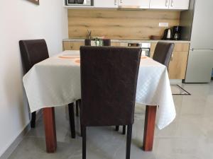 Kuchyňa alebo kuchynka v ubytovaní Berat Apartment