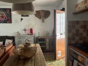 Kuchyň nebo kuchyňský kout v ubytování Mijas Pueblo Cosy Townhouse, sleeps 4