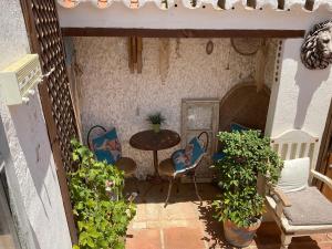 Zahrada ubytování Mijas Pueblo Cosy Townhouse, sleeps 4