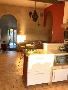 Gallery image of Superbe appartement de caractère au calme in Aigues-Mortes