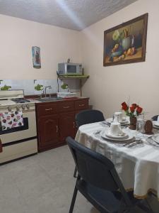 Η κουζίνα ή μικρή κουζίνα στο Gedayealdi