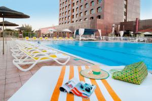 Bazén v ubytování Leonardo Hotel Negev nebo v jeho okolí