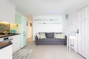 Kuchyň nebo kuchyňský kout v ubytování La Fula Beach Rooms
