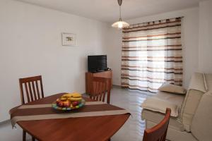 Dining area sa apartment