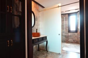 Vannituba majutusasutuses Hoian Central Hotel