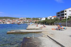 Fotografie z fotogalerie ubytování Apartments by the sea Okrug Gornji, Ciovo - 15851 v Trogiru
