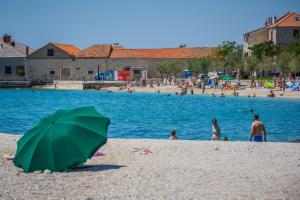 Fotografia z galérie ubytovania Apartments with a parking space Kastel Stari, Kastela - 16087 v destinácii Kaštela