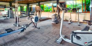 Fitness centrum a/nebo fitness zařízení v ubytování Tanoa International Hotel