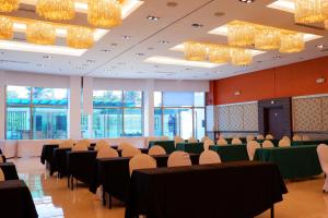 Konferenční prostory v ubytování One Tagaytay Place Hotel Suites OFFICIAL ACCOUNT + 37 fotografií