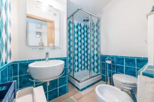 A bathroom at Casa Vacanza Il Bouganville