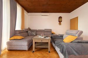 Posezení v ubytování Apartment Tucepi 6695a