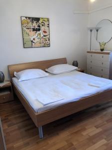 Postel nebo postele na pokoji v ubytování Studio Tucepi 6901b