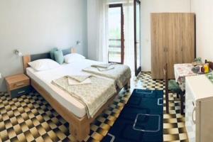 A bed or beds in a room at Double Room Starigrad 6591b